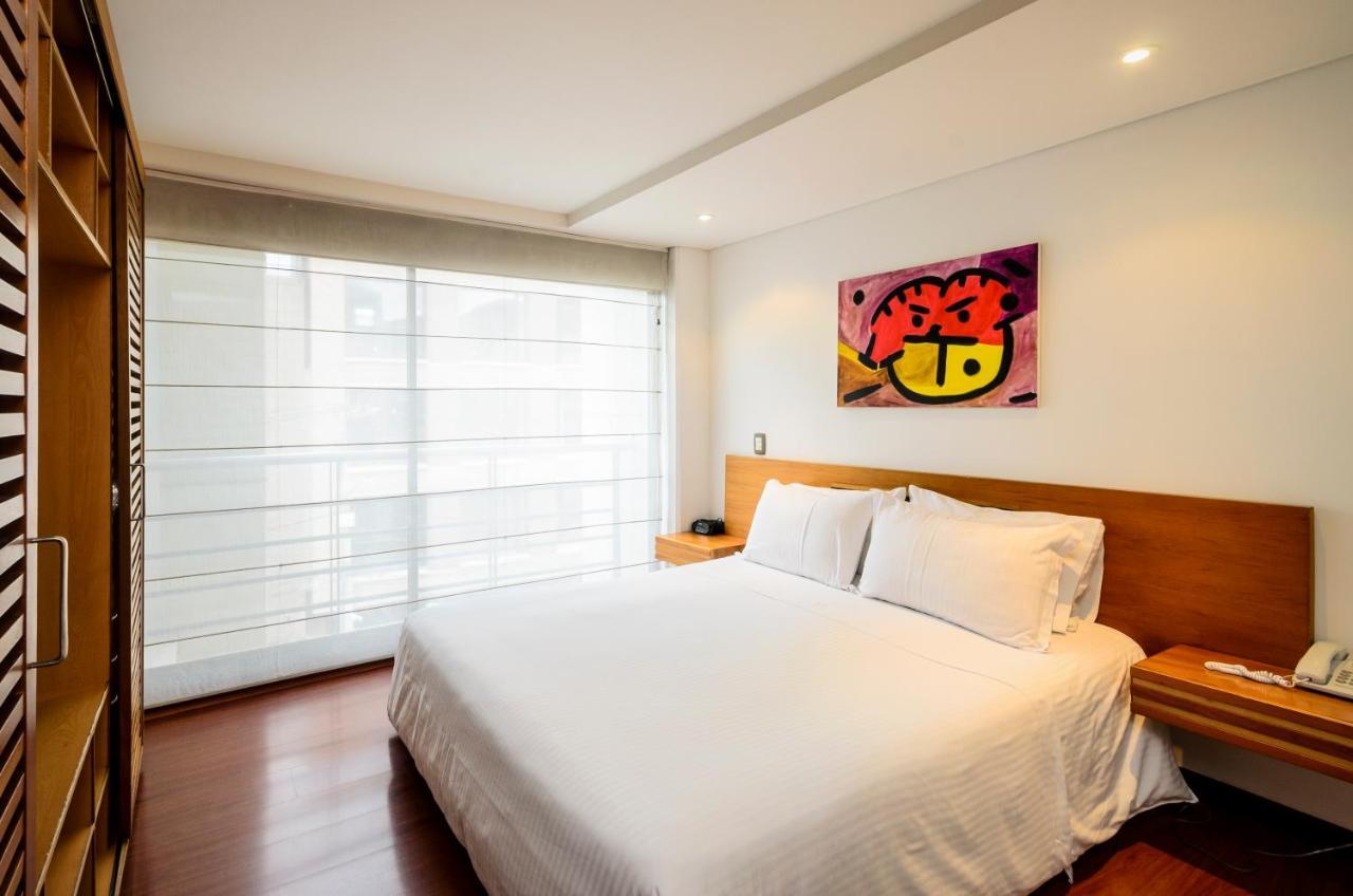 Travelers Obelisco Apartamentos Bogotá Exteriör bild