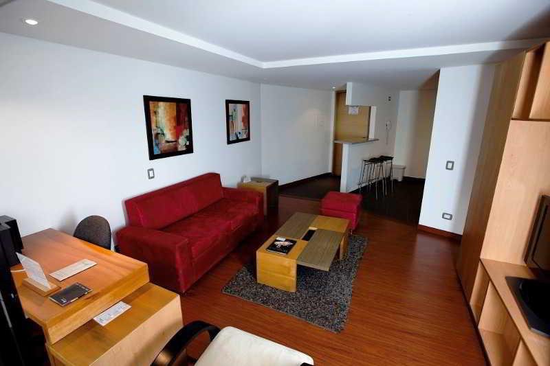 Travelers Obelisco Apartamentos Bogotá Exteriör bild